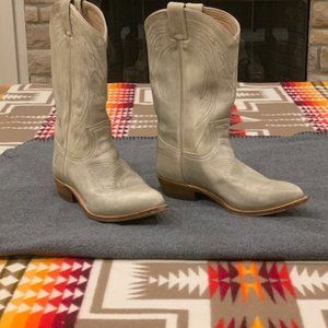 FRYE Women's  Western Boot - size 10M - Color:  Clay - Style:  Billy - pull on